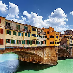 florence-pisa-italy-ponte-vecchio